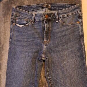Abercrombie & Fitch - Harper Low Rise Ankle Jeans - Size 26/2L